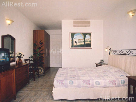 Dionysos Hotel 11